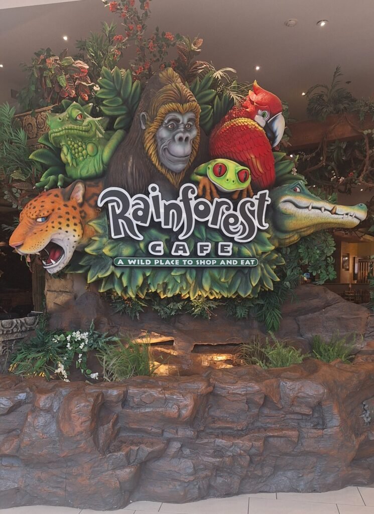 Exterior of Rainforest Cafe in Mall of America